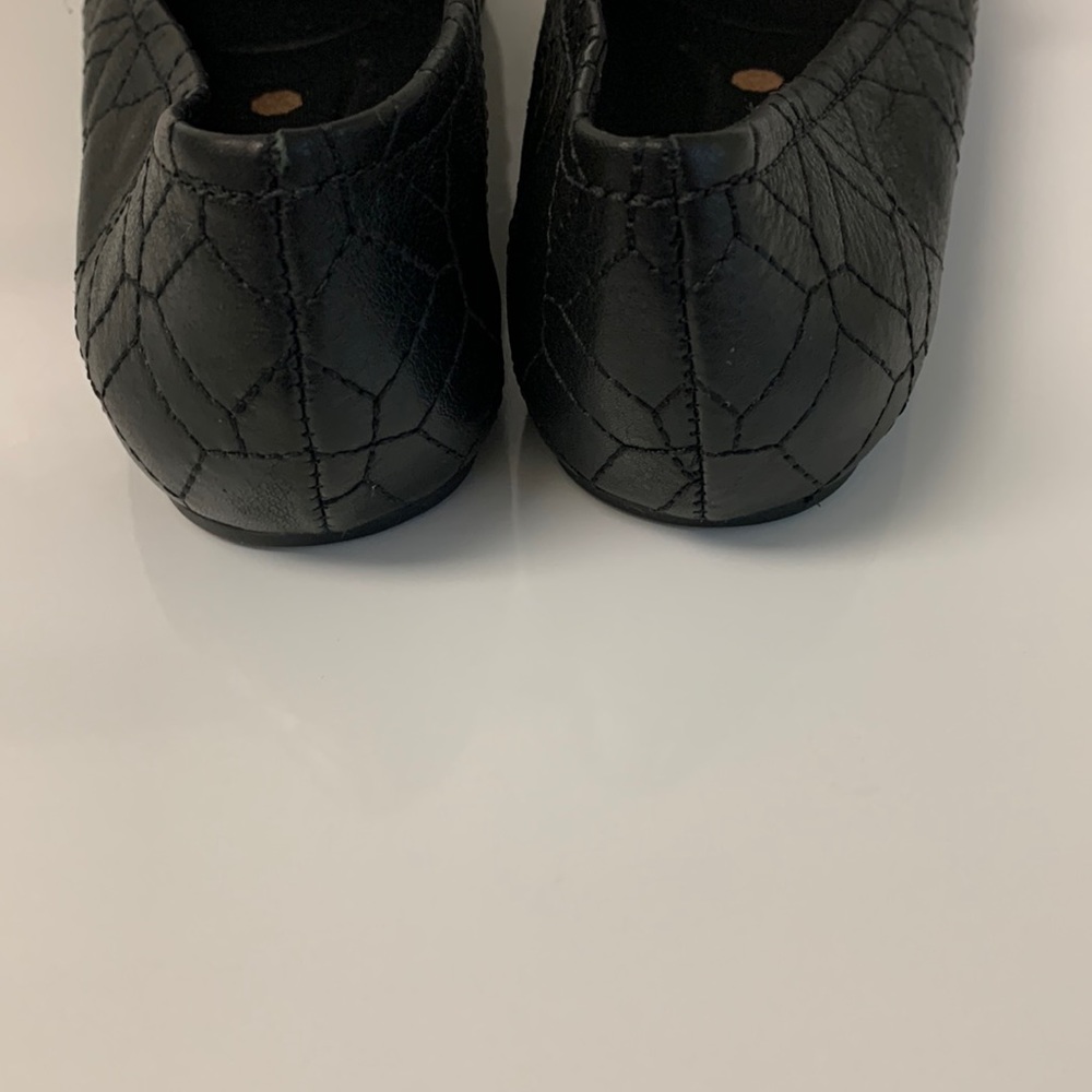 Alamea Leather Loafer View 3